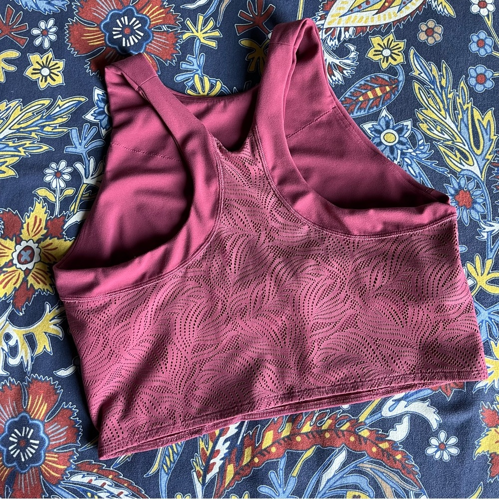 athleta conscious luxe lace crop support top - mauve - medium